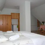 Bialy Dworek Frühstückspension 3*