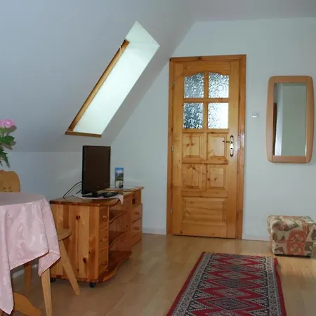 Nocleg ze śniadaniem Biały Dworek 3*