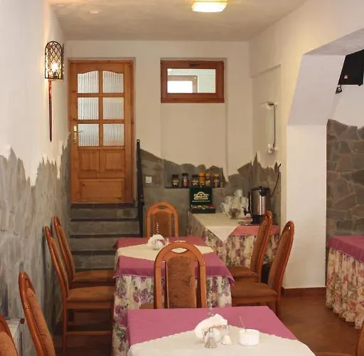 Bialy Dworek לינה וארוחת בוקר זקופאנה