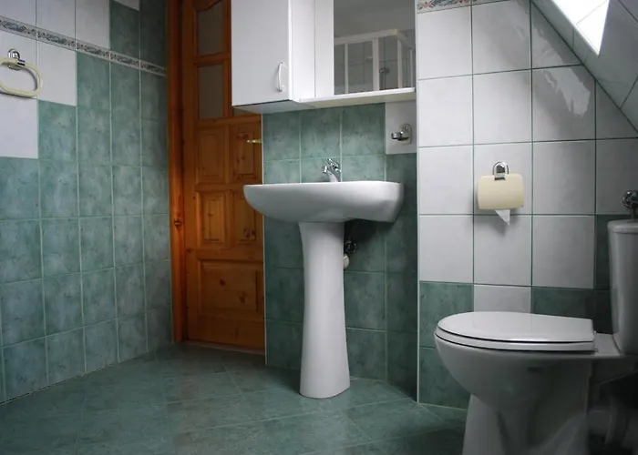 Nocleg ze śniadaniem Biały Dworek