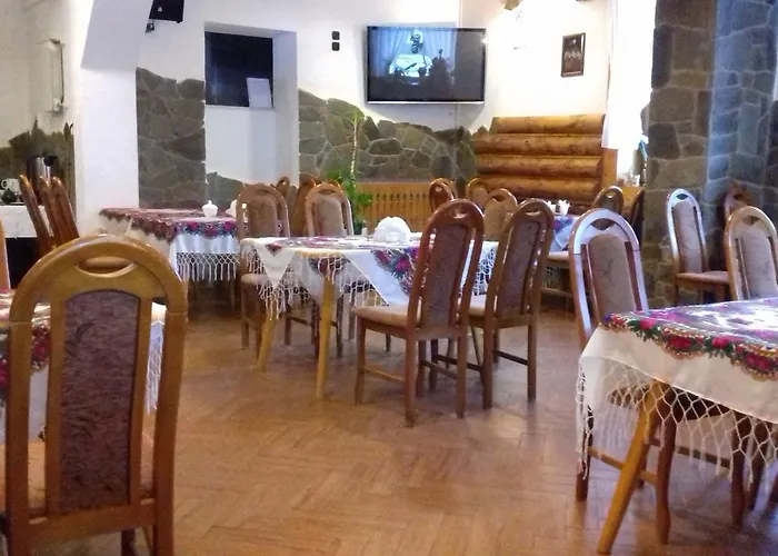 לינה וארוחת בוקר Bialy Dworek זקופאנה